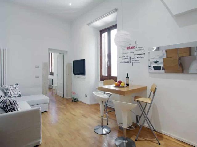 Navona secret suite Cribmed