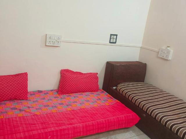 Navpada, Vile Parle East 1 Bedroom 621 Sq. Ft. Independent House in Navpada Mumbai Listing ID: #10214