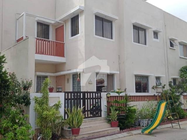 Naya nazimabad block b 120 sqy one unit corner house