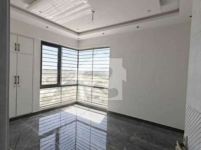 Naya nazimabad fl4 flat 4 bed lounge