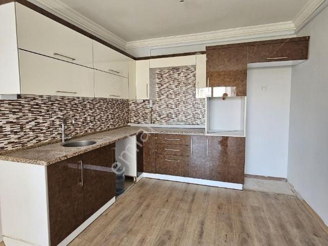 Nazilli Altıntaş Mahallesinde Merkezi Konumda Kiralık 3+1 Daire