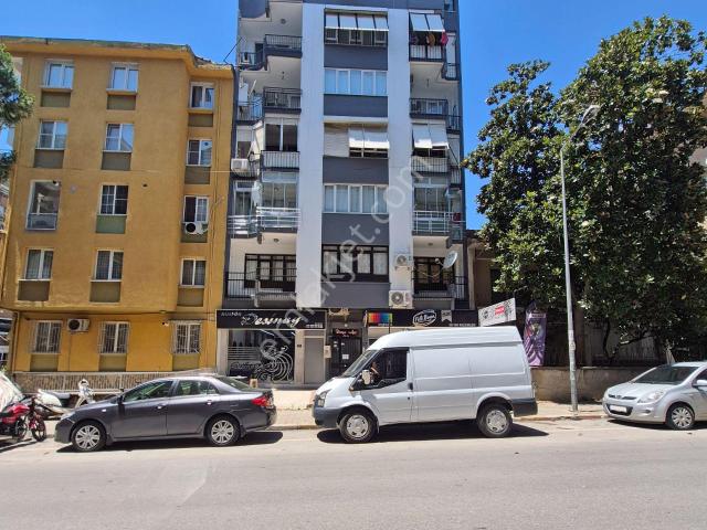 Nazilli Çarşı Merkezde Hürriyet Caddesi Üzerinde 3+1 Satılık Daire