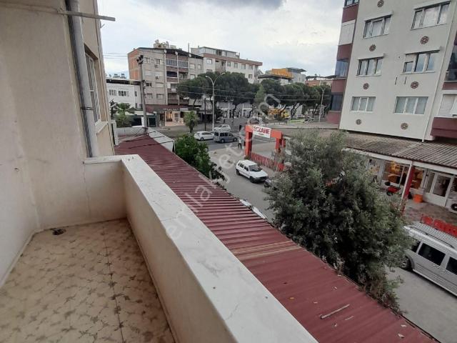 Nazilli Referans Hastahanesi Mevkisinde Kiralık 3+1 Daire 2.kat