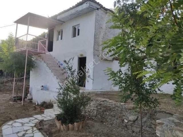 Nazilli Uzunçam Köyünde 274 M² Bahce İçinde 2+1 2 Katlı Şömineli Tamamen Taş Yapı