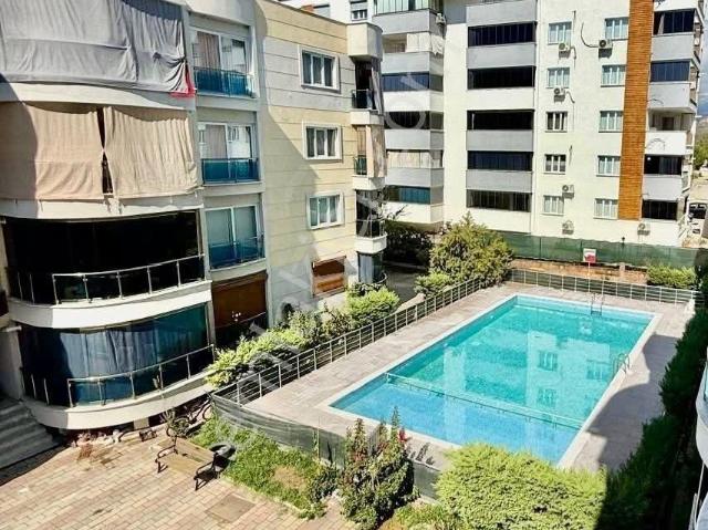 Nazilli Yeşil Mahalle’de Site İçi Havuzlu Satılık 3+1 Daire