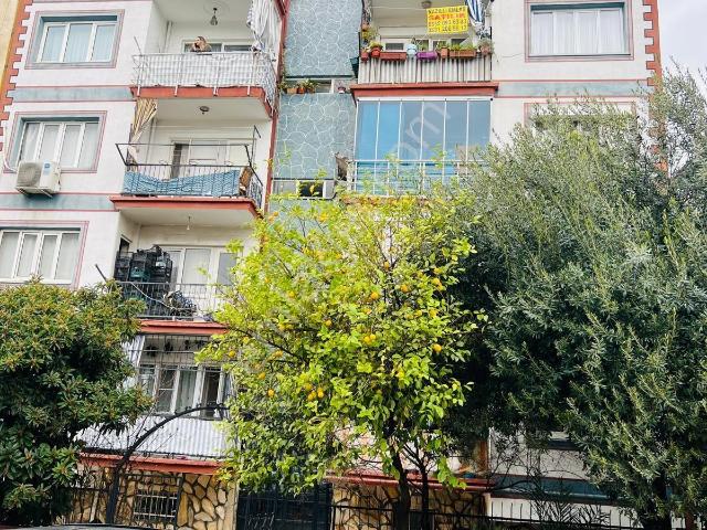 Nazilliemlaktan fiyat Düştü Ordu Cad.üzerinde 3+1 Arakat Daire