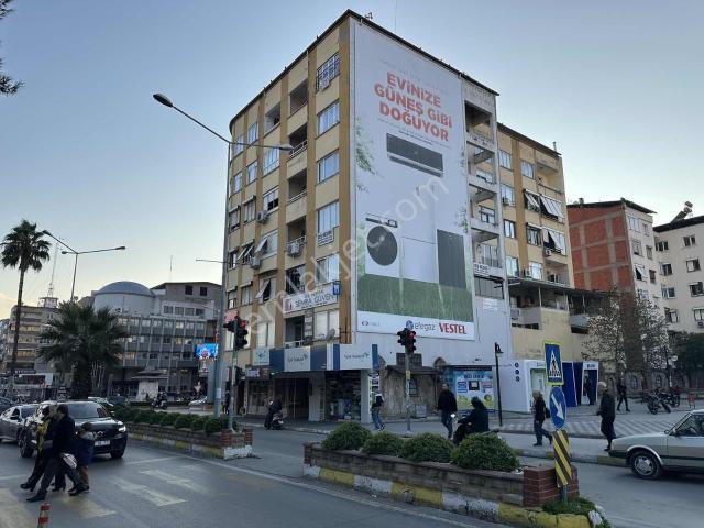 Nazilli'nin Kalbinde Hürriyet Caddesi'nde Satılık Dükkan