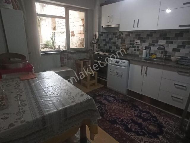Nazilliyeni Mh De Satılık 3+1 Yarı Bodrum