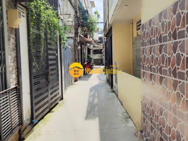 Ngã tư hàng xanh, 3 tầng 2pn gần 25m2 p17 bình thạnh, giá 4.2ty