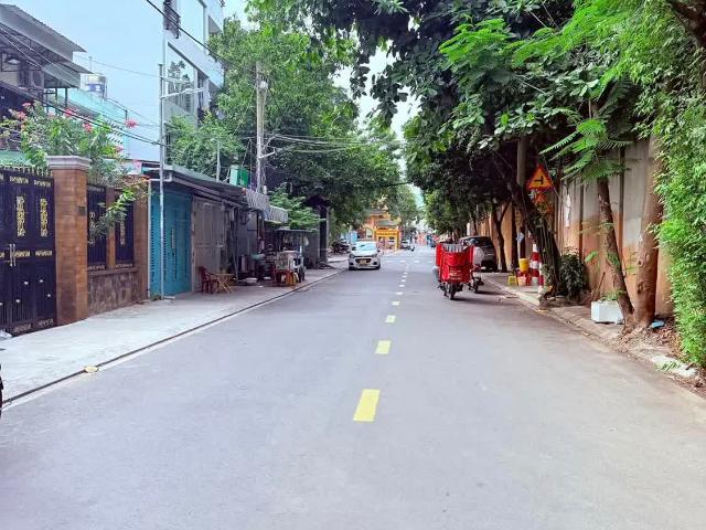 Ngã tư lạc long quân âu cơ, 5x13.5 m, 4 tầng, xe hơi đỗ cửa, 9.5 tỷ