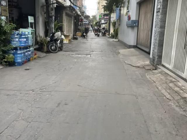 Đường Trần Văn Kỷ, Quận B Thạnh, mặt tiền lô góc, giá 6,8 tỷ
