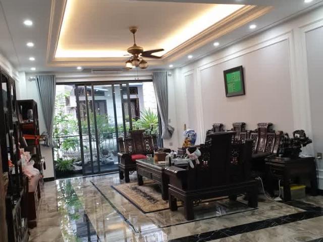 Đẳng Cấp! Mặt Phố Thịnh Quang Gara Ô Tô 2 Thoáng Kinh Doanh Ở Sướng 70M2 9 T Ầng, MT 4.5m Sổ Đẹp