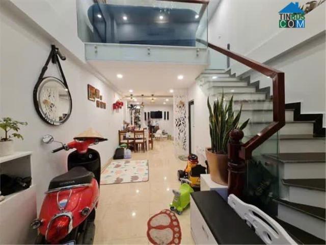 Ngọc Trì Dân xây Ô tô Nội thất xịn sò 35m chỉ 5.7 tỷ