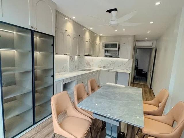 Ngõ Kiến Thiết Khâm Thiên 6 Tầng Thang Máy Nhà Mới 38M2 MT 3.4m Giá 13.8 Tỷ