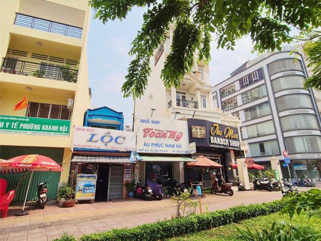 Ngộp bank Nhà MT Bến Vân Đồn Quận 4 view sông đối diện Quận 1