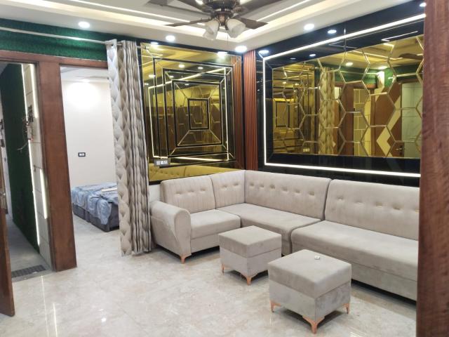 Ng Realtors 3.5 Bedroom 950 Sq. Ft. Apartment in Mahavir Enclave Delhi Listing ID: #9889