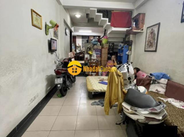 Ngay âu cơ lạc long quân, tân bình hxh ngủ trong nhà 59m2 4 tầng btct nhỉnh 7 tỷ