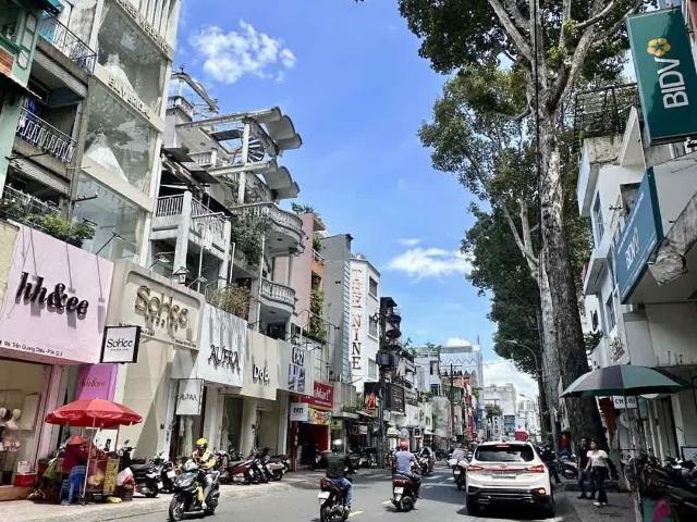 Ngay Lê Văn Sỹ + Trần Quang Diệu, P14 Hẻm Ôtô Tải 3 Căn Ra Mặt Tiền 58m² 5x11.5 4 Tầng