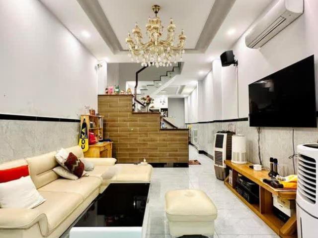 Ngay Vạn Phúc City HXH Tránh Sát Mặt Tiền 5 Tầng Đẹp Lung Linh Vô Ở Luôn 8.5 Tỷ