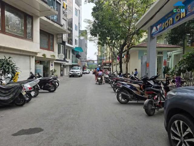 Nguyễn Chánh! Phân lô ô tô tránh vỉa hè rộng, kinh doanh ngày đêm sầm uất, 2 thoáng, vài bước ra