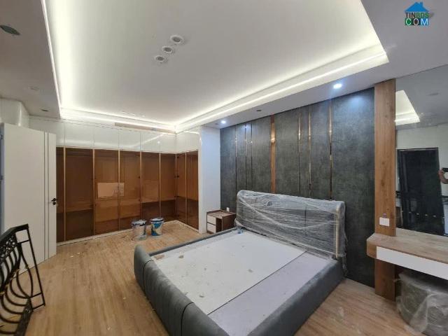 Nguyễn ngọc nại thang máy ô tô diện tích 35m2 7 tầng mt 6m giá 17.5 tỷ
