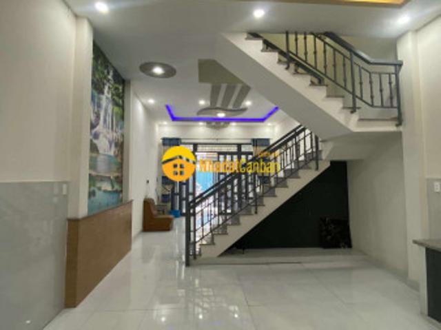 Nguyễn ảnh thủ quận 12 nhà 72m2, ngang 5m, 3 tầng hẻm 5m gần mặt tiền chỉ 5 tỷ 200