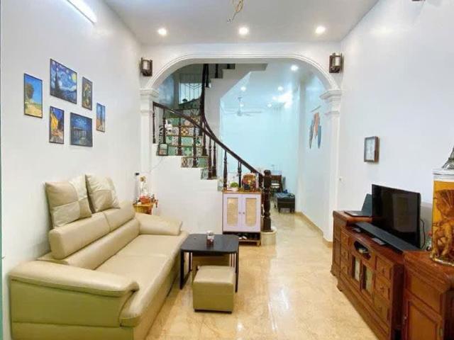 Nguyễn Phúc Lai Ngõ Thông Kinh Doanh DT 42M2 4 Tầng MT 3.5m Giá 12.6 Tỷ