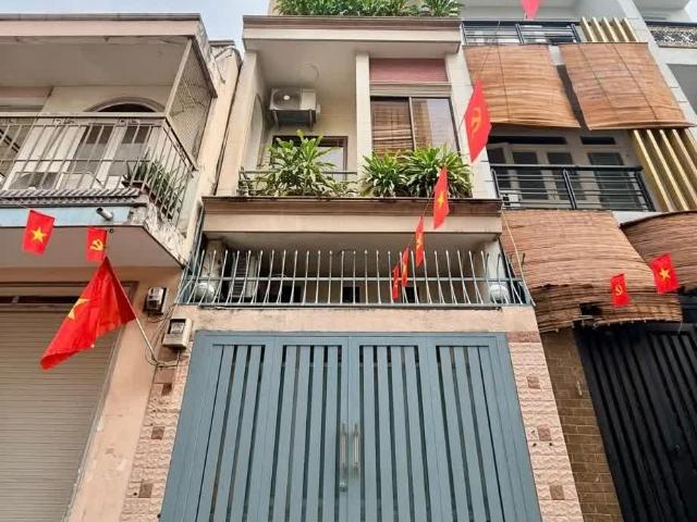 Nguyễn Trọng Tuyển ngay vòng xoay Lăng Cha Cả 41m2 x 4T, hẻm thông, nhà cao thoáng ở sướng