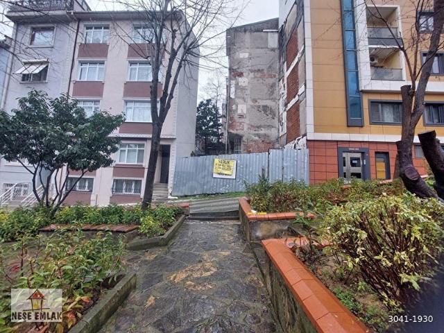 NEŞE EMLAK'TAN. İCADİYEDE KUZGUNCUĞA YAKIN 45 M2 5 KAT İMARLI