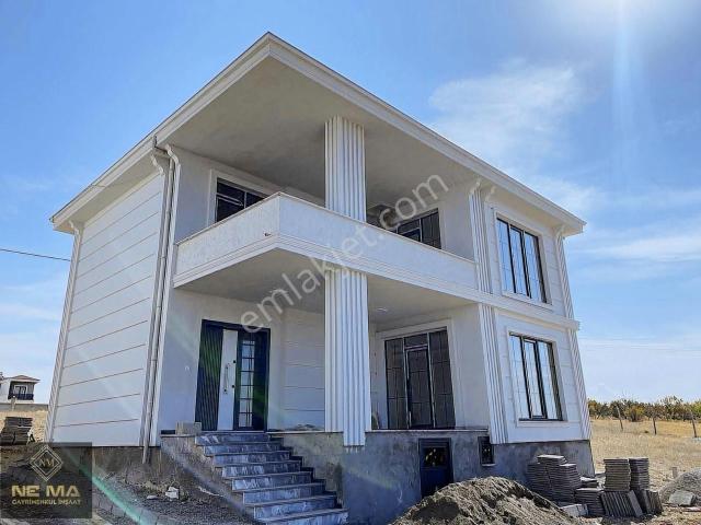 Ne Ma Gayrimenkulden Mollakasımda Satılık Lüx 4+1 Villa