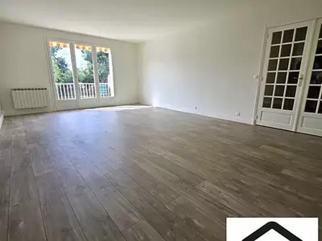 Nemours 77140 Location appartement 3 pièces t3 parking