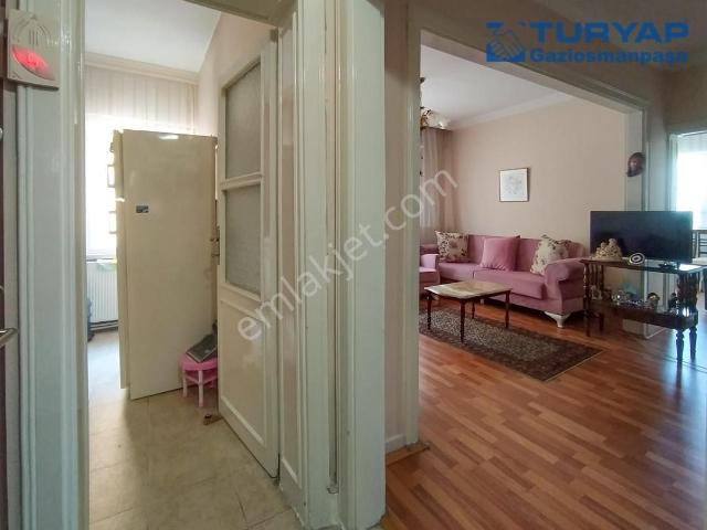 Nenehatun Caddesinde 2+1 Mobilyalı Kombili