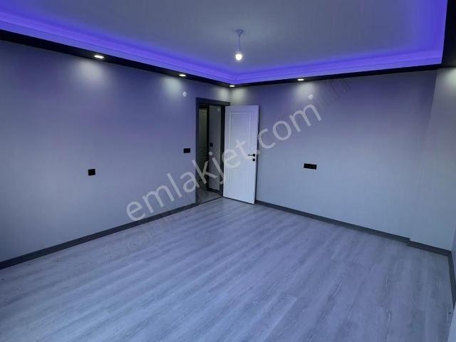 Nenehatun Mahallesinde Satılık 2+1 Daire