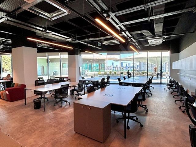 NEO'DAN BULVAR 216'DA 227 M2 TAŞINMAYA HAZIR OFİS