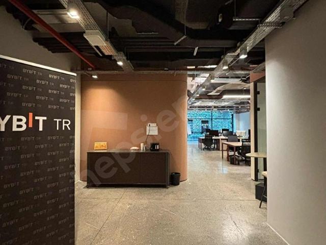 NEO'dan Ferko Signature'da 224 m2 Mobilyalı Kiralık Ofis