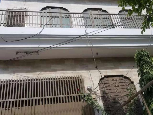 Neat n clean for small family Lahore Gulshan e Ravi ID 02694