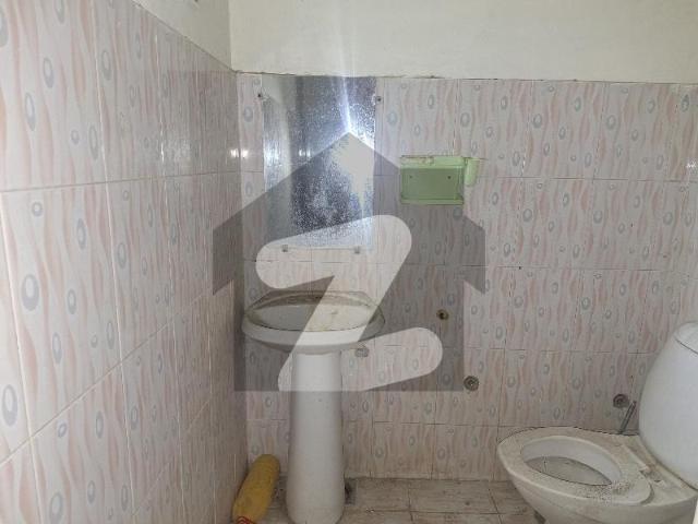 Neat And Clean Studio For Rent In Muslim Commercial 4th floor Muslim Commercial Area