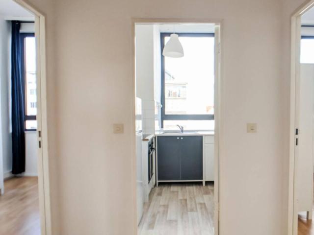 Neat and enjoyable room in 3 bedroom apartment in Charlottenburg Wilmersdorf