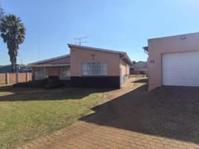 neat and spacious 3 bedroom home wit.