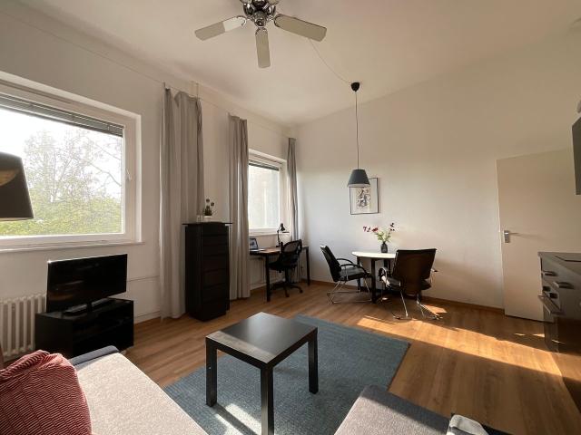 Neat apartment in popular area, Berlin Amsterdam Apartments for Rent