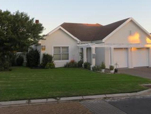 neat home in secure estate