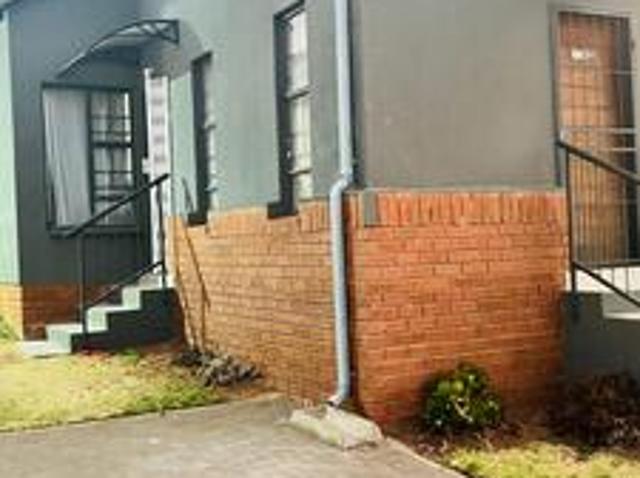 neat house on the market in south hills