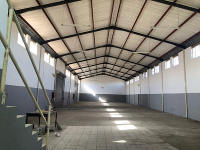neat industry area warehouse for ren.
