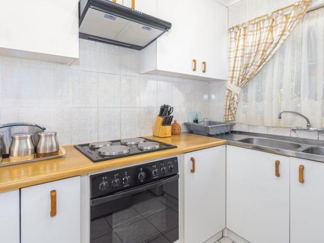 Neat large 2 bedroom security complex
