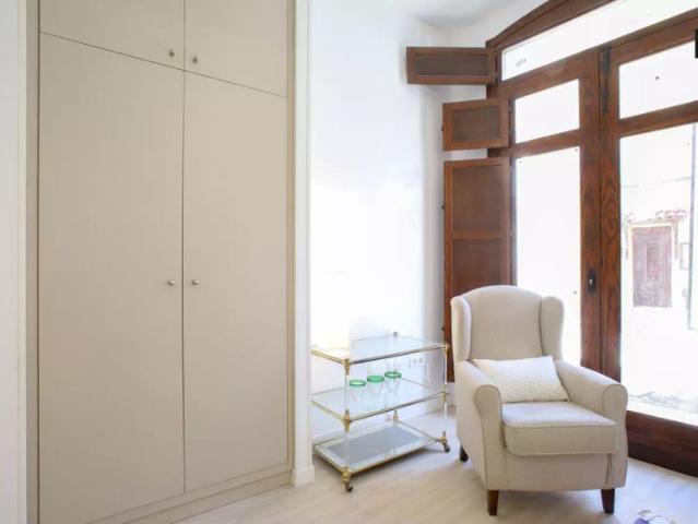 Neat studio apartment for rent in Poblats Marítims
