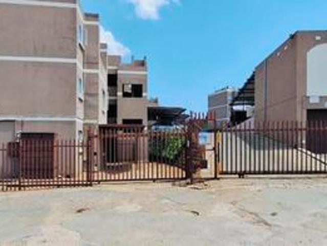 neat & secure 3 bedroom ground floor.
