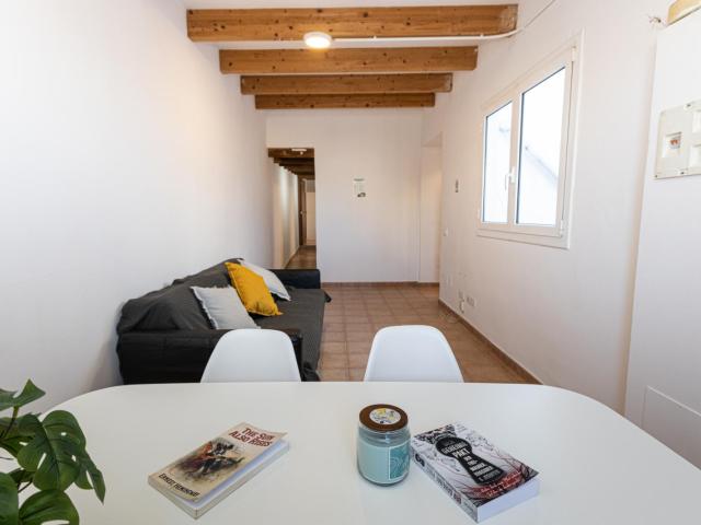 Neat single bedroom close to Metro Station Drassanes