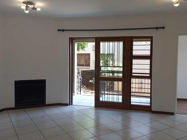 @ Neat 2 Beds, Safe. 1 Bath. Good Area.Meyersdal