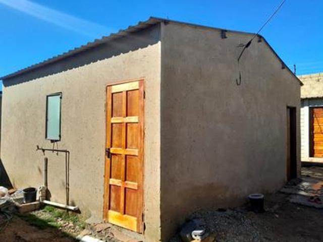 neat 2 bedroom rdp house on the mark.