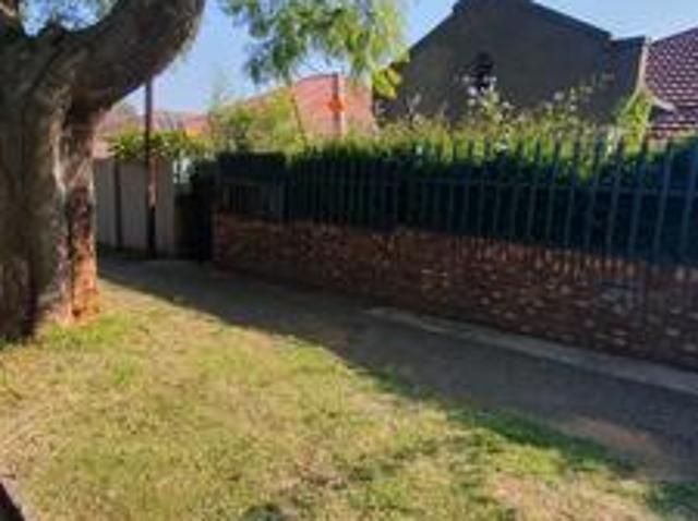 neat 3 bed house to let in kensington